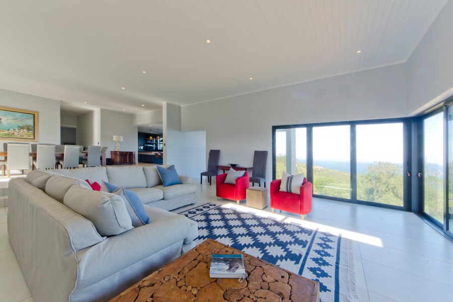 5 Bedroom Property for Sale in Pezula Private Estate Western Cape